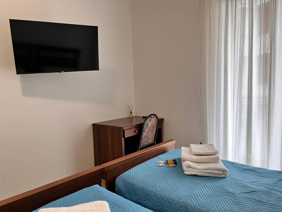 Casa Radiosa Varese Rooms Exterior photo